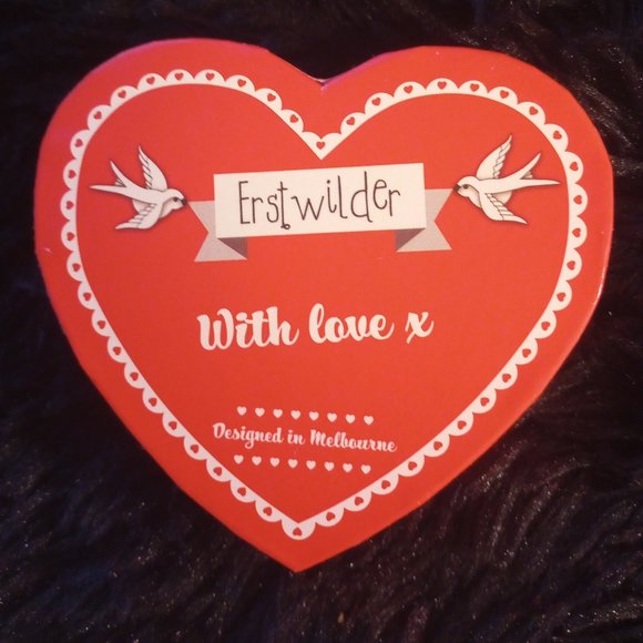 NIB Valentine's Day Feline The Love Erstwilder Brooch - Picture 7 of 7